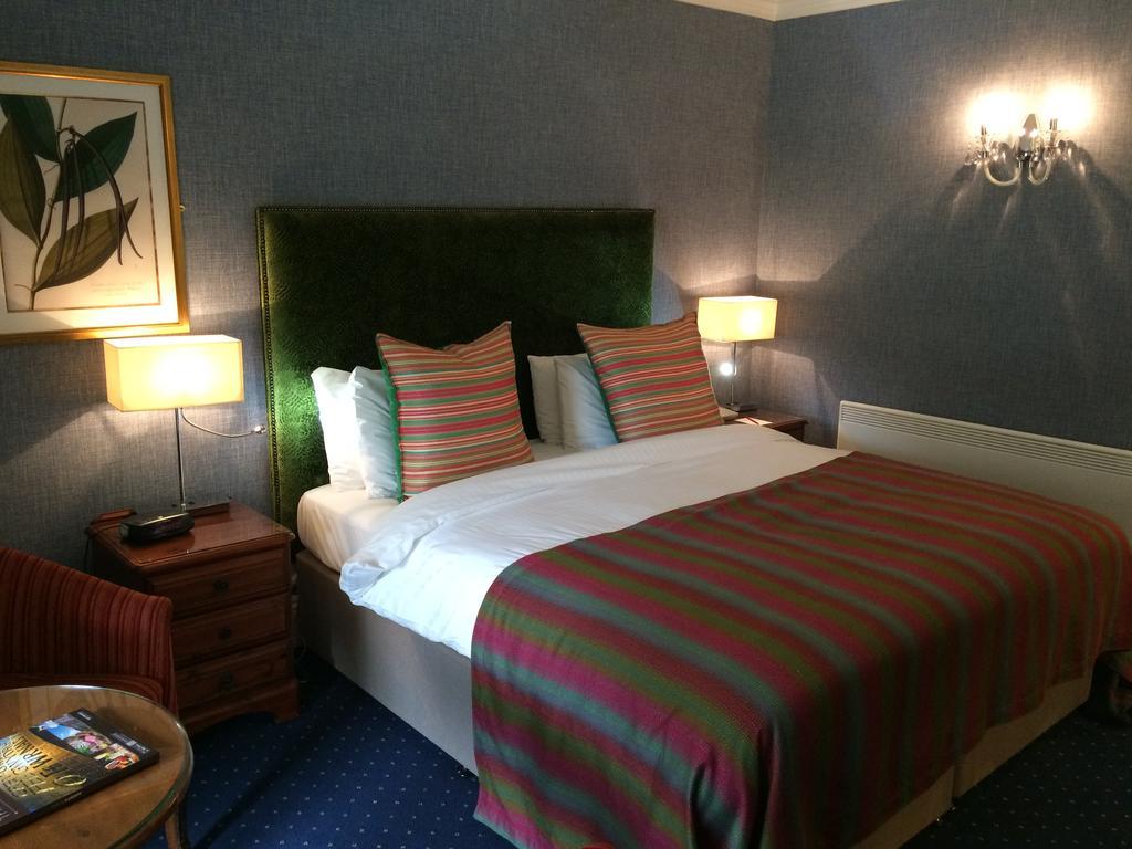New House Country Hotel Cardiff Kültér fotó